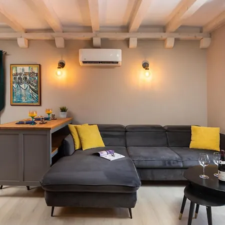 Guest house And Lanii 3*