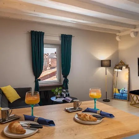 Pensión Apartments&studios Lanii